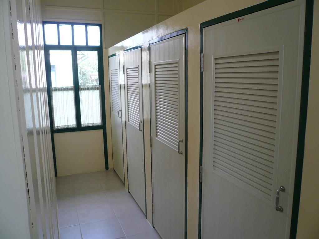 Samsen Sam Place Банкок Екстериор снимка